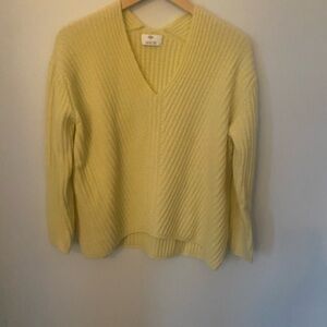 Soft V-Neck Ribbed Sweater in Pale Yellow